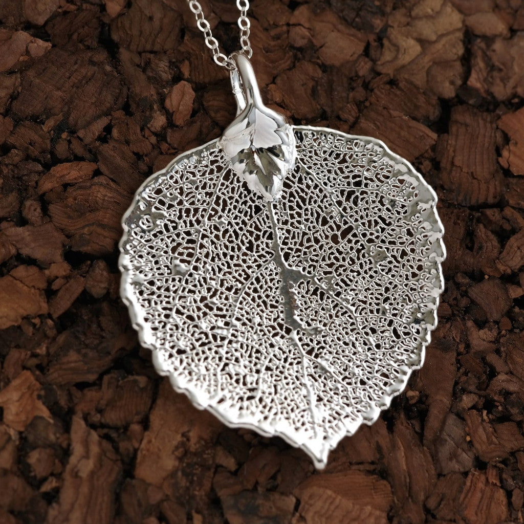 Aspen Real leaf necklace