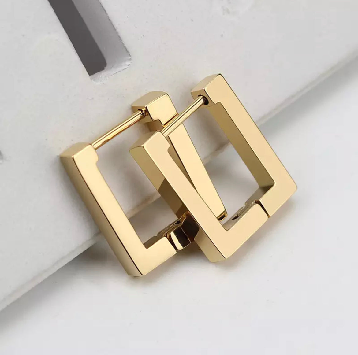 Geometric Huggie Earrings 7 SHAPES