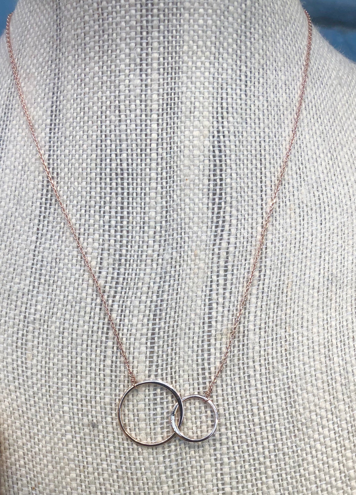 Double Circle Interlocked Necklace